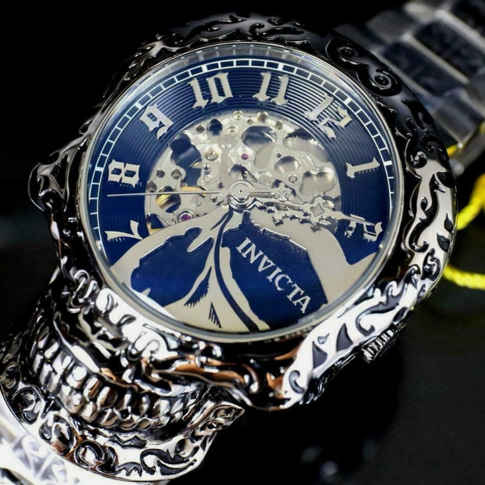New in box never been worn Skull Invicta Watch sliver and blue